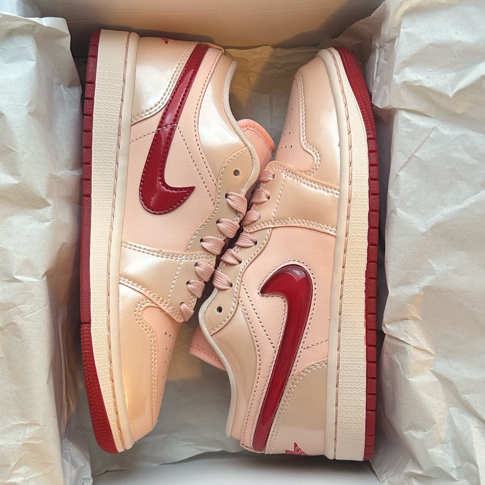 Women's Air Jordan 1 Low SE (Valentine’s Day) - Picture 2 of 5